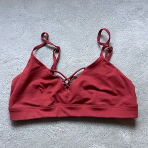 Alo sports bra size medium